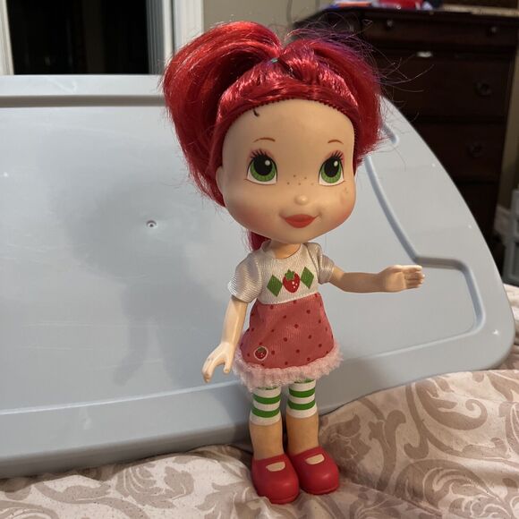 Strawberry Shortcake Scented 11" Doll Sweet Surprise 2008 Red Hair Hasbro Smells - Picture 6 of 16